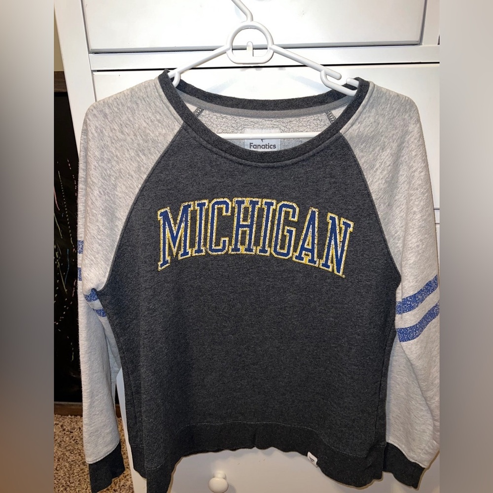 Michigan Sweatshirt Women’s Medium
